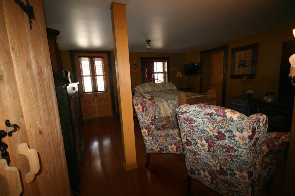 Gite Nature Et Confiture Esterel Room photo