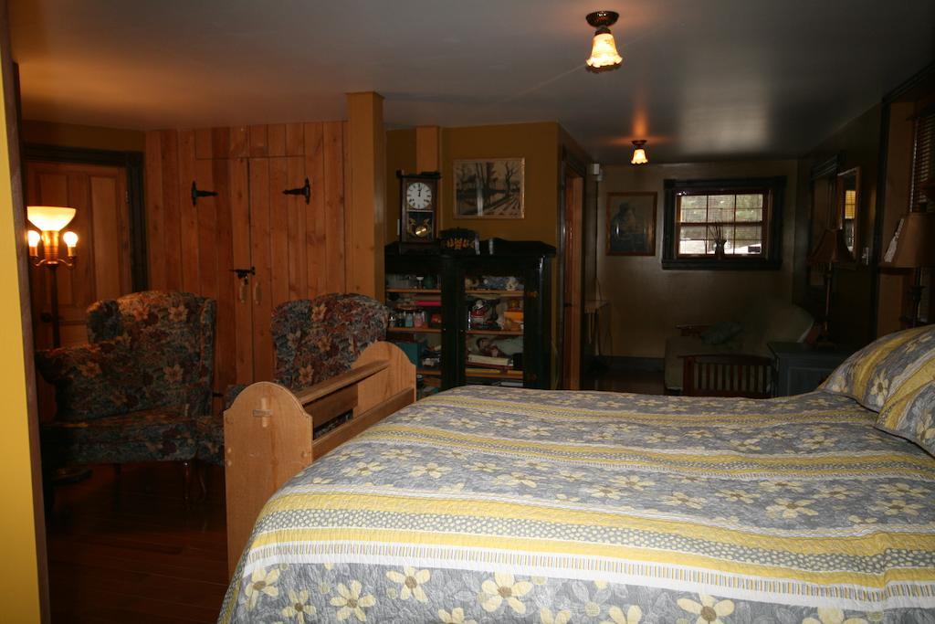 Gite Nature Et Confiture Esterel Room photo